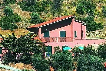 Vakantiepark Elbamar 4*